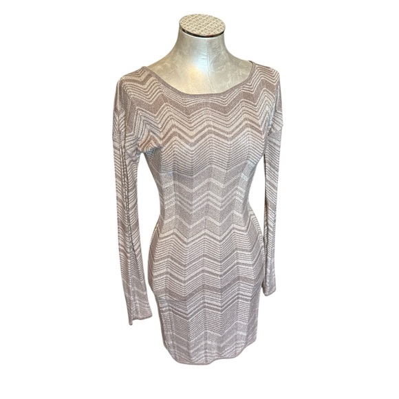 Express Dresses & Skirts - Express Chevron Metallic Knit Bodycon Dress Tan Cream Silver XS Party Night Out